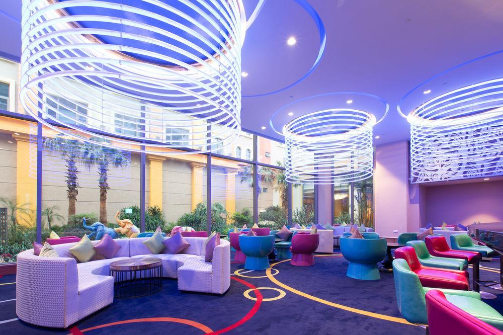 Chimelong Circus Hotel Джухай Екстериор снимка