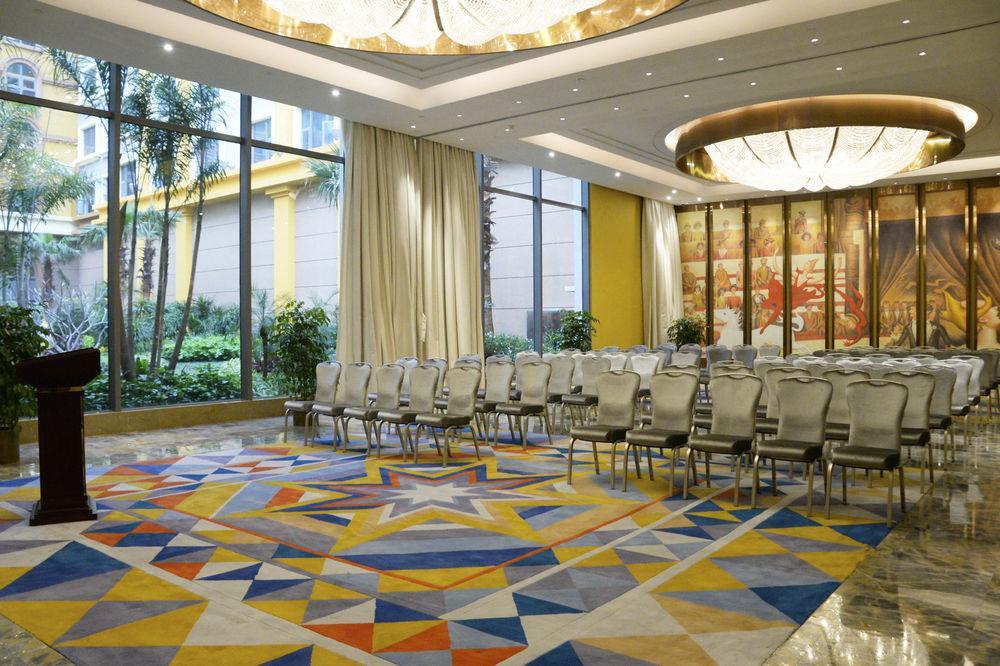 Chimelong Circus Hotel Джухай Екстериор снимка