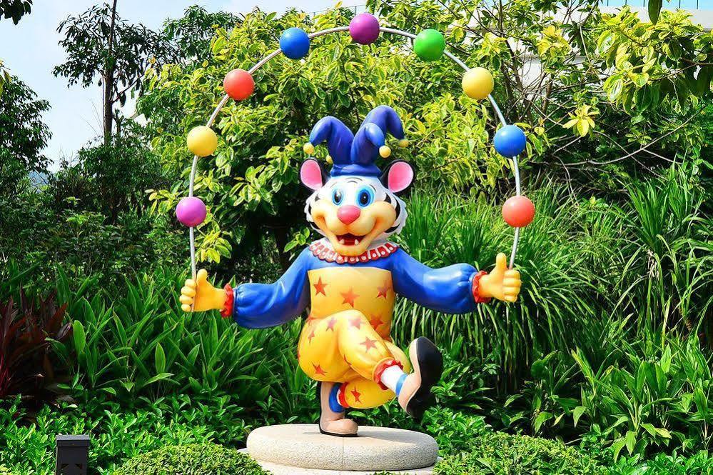 Chimelong Circus Hotel Джухай Екстериор снимка