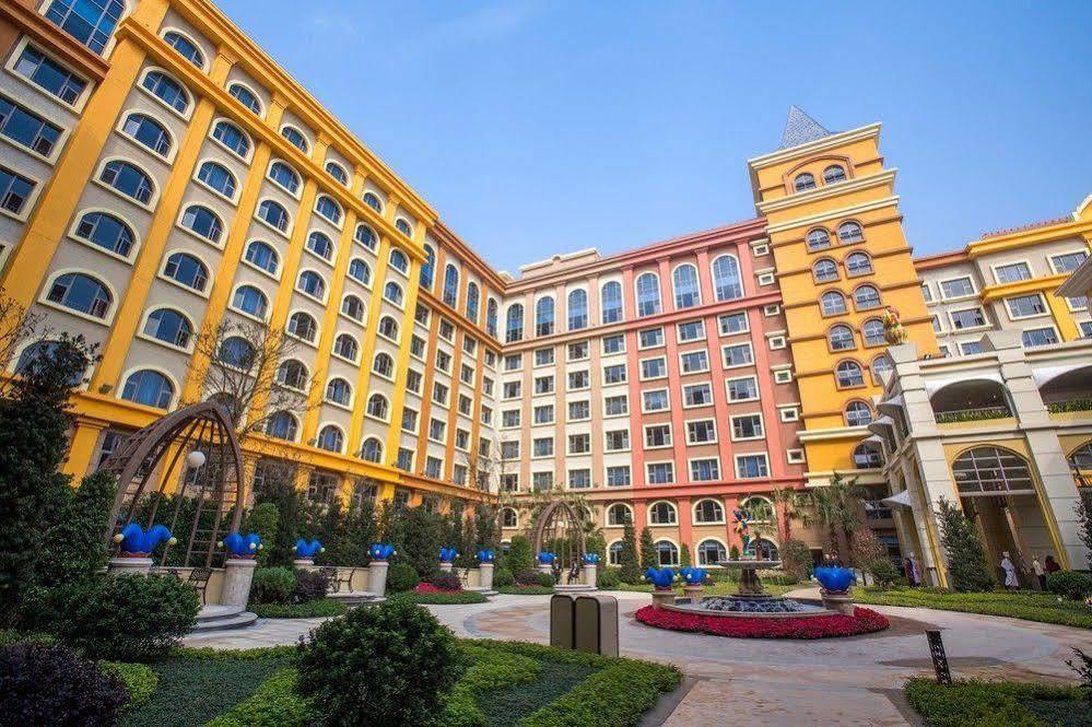 Chimelong Circus Hotel Джухай Екстериор снимка