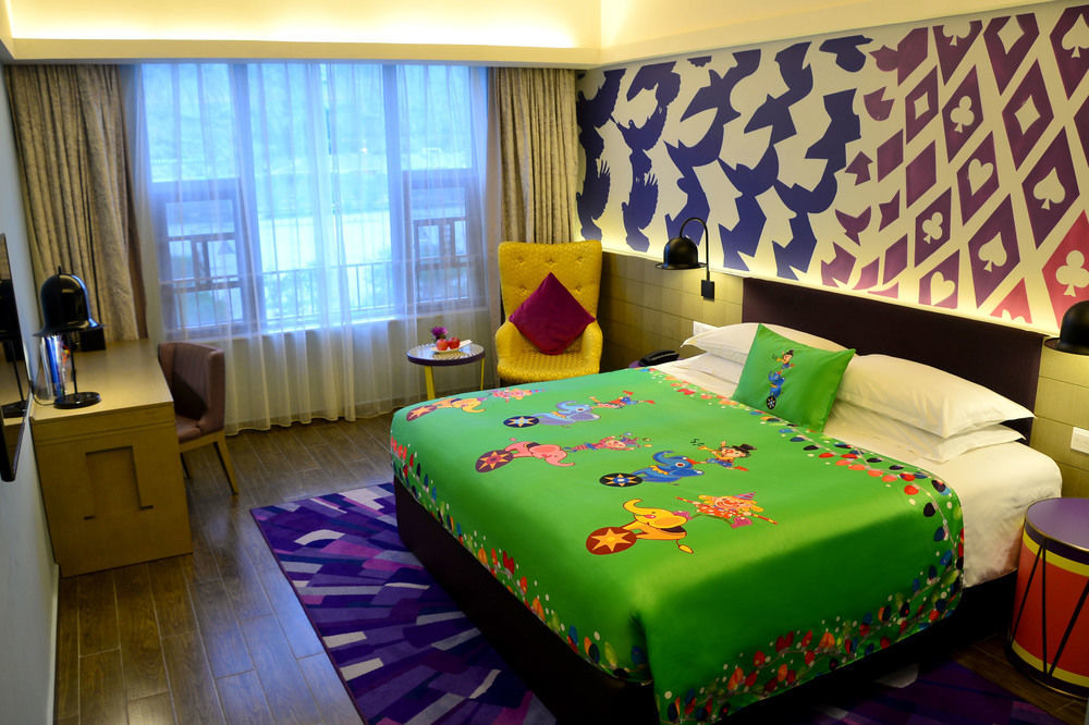 Chimelong Circus Hotel Джухай Екстериор снимка